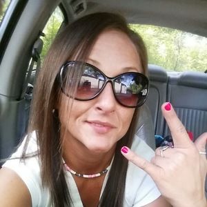 Meet your Posher, Danyelle